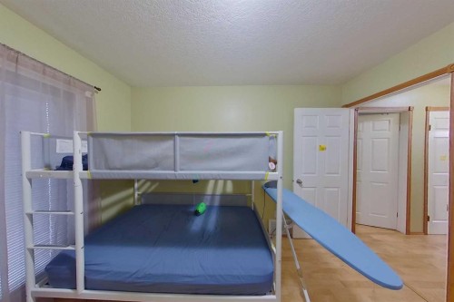 832 10 Ave, Slave Lake, AB 