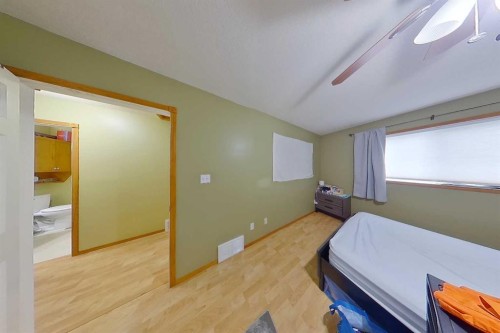 832 10 Ave, Slave Lake, AB 
