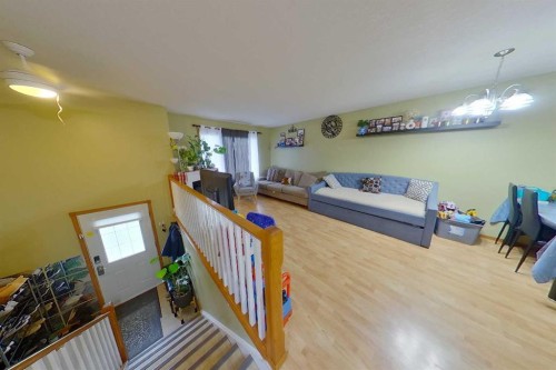 832 10 Ave, Slave Lake, AB 