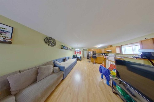832 10 Ave, Slave Lake, AB 