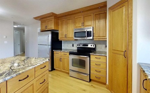 302-5037 7 Avenue, Edson, AB 