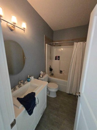 805 7 Avenue, Fox Creek, AB 