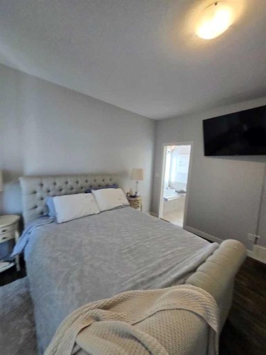 805 7 Avenue, Fox Creek, AB 