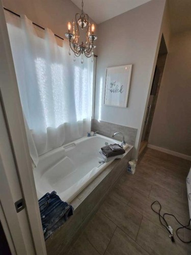 805 7 Avenue, Fox Creek, AB 