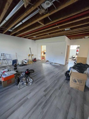 805 7 Avenue, Fox Creek, AB 