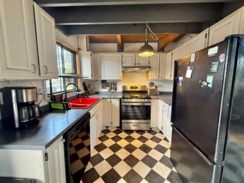 137 Reimer Drive, Hinton, AB 