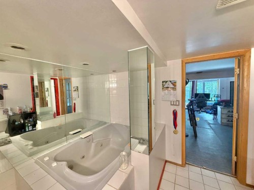 137 Reimer Drive, Hinton, AB 