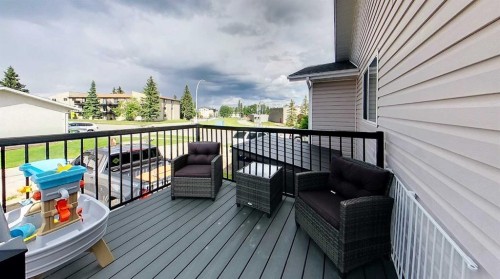 5804 12 Ave, Edson, AB 
