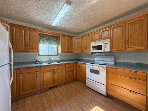 5309 43 Avenue, Athabasca, AB 