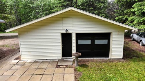 1507 65 Street, Edson, AB 
