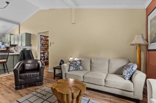 9-200 Glacier Drive, Canmore, AB 