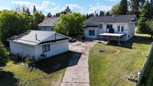 4711 5 Avenue, Edson, AB 