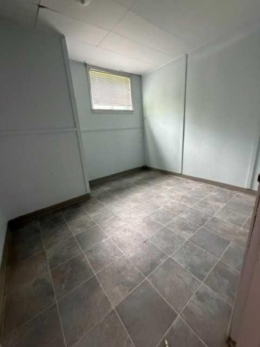 4711 5 Avenue, Edson, AB 