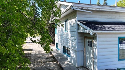 4711 5 Avenue, Edson, AB 