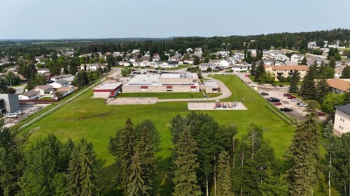 1121 56 Street, Edson, AB 