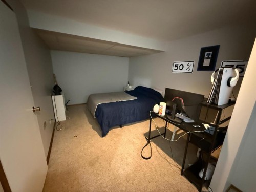 8 Harolds Hollow, Whitecourt, AB 