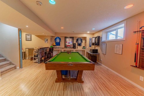142 West Pointe Circle, Cochrane, AB 