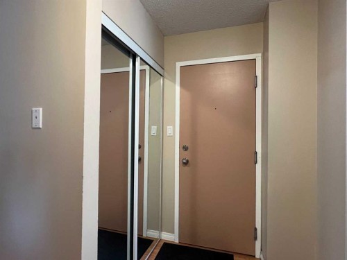 12-414 41 Street, Edson, AB 