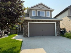 105 Wolf Willow Cove Hinton, AB T7V 0B2