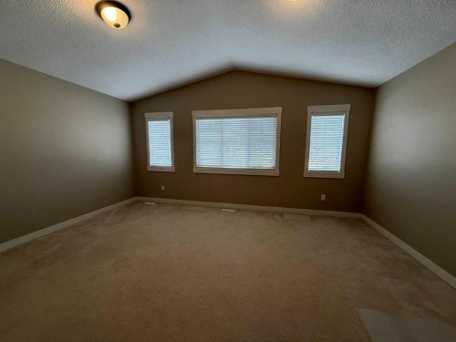105 Wolf Willow Cove, Hinton, AB 