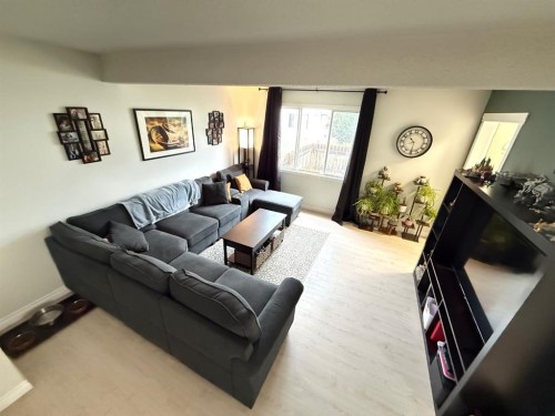 21-110 Tamarack Avenue, Hinton, AB 
