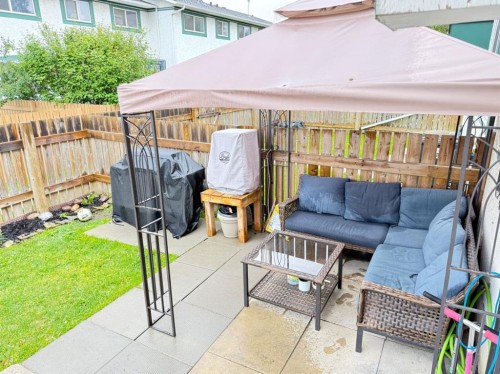21-110 Tamarack Avenue, Hinton, AB 