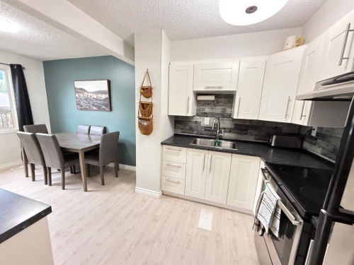 21-110 Tamarack Avenue, Hinton, AB 