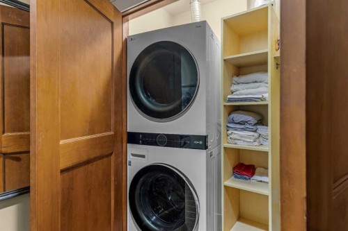 103-191 Kananaskis Way, Canmore, AB - Indoor Photo Showing Laundry Room