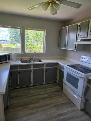 410 7 Street, Fox Creek, AB 