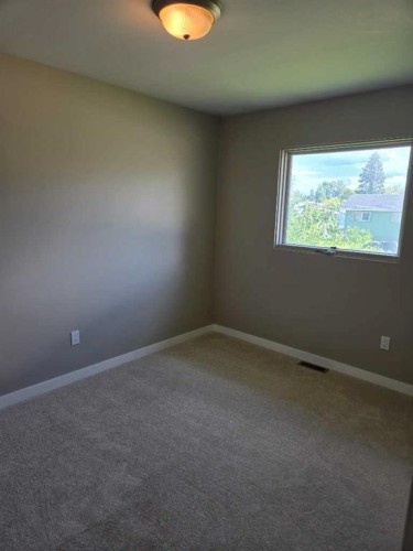 410 7 Street, Fox Creek, AB 