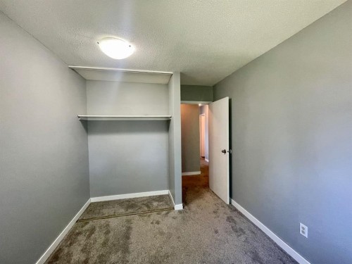 306B-5611 9 Avenue, Edson, AB - Indoor