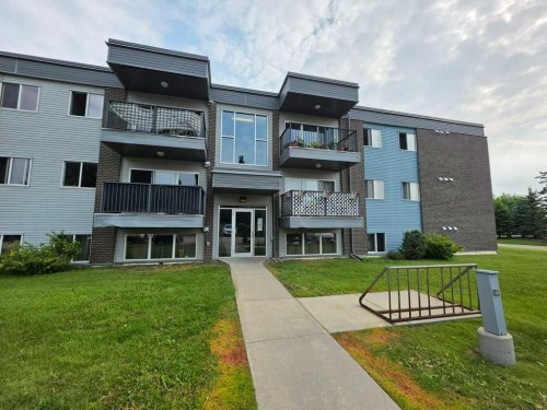 102-709 6 Ave Se, Slave Lake, AB 