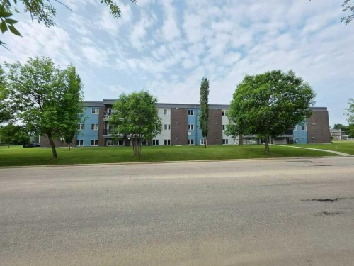 102-709 6 Ave Se, Slave Lake, AB 
