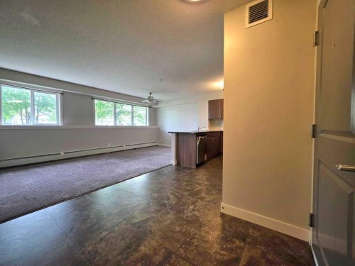 102-709 6 Ave Se, Slave Lake, AB 
