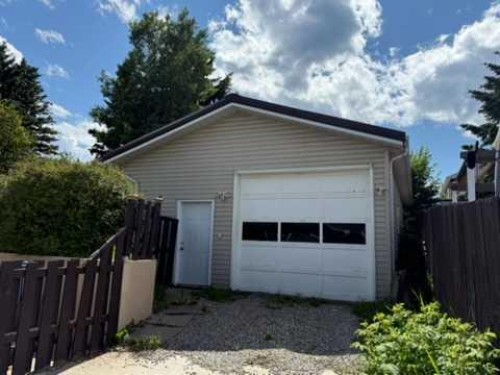 178 Hansen Drive, Hinton, AB - Outdoor