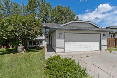 31 Steward Drive  Whitecourt, AB T7S 1R1