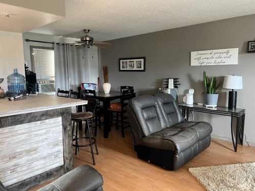 505 5 Avenue, Fox Creek, AB 