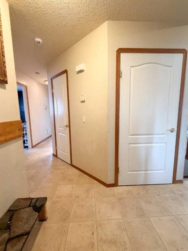 64 Park Circle, Whitecourt, AB 