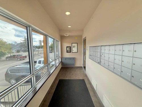 305-109 Seabolt Drive, Hinton, AB 