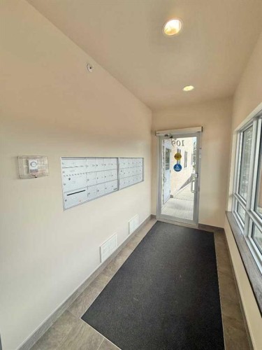 305-109 Seabolt Drive, Hinton, AB 