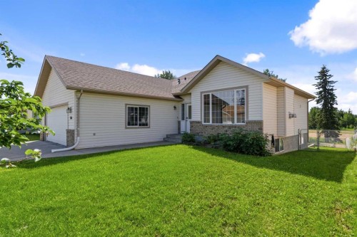 156 Park Drive  Whitecourt, AB T7S 1R3