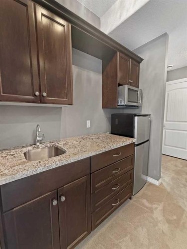 42 Riverstone Road, Whitecourt, AB - Indoor Photo Showing Kitchen