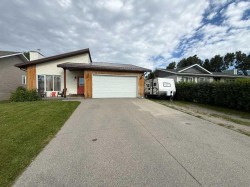 429 Collinge Road Hinton, AB T7V 1L1