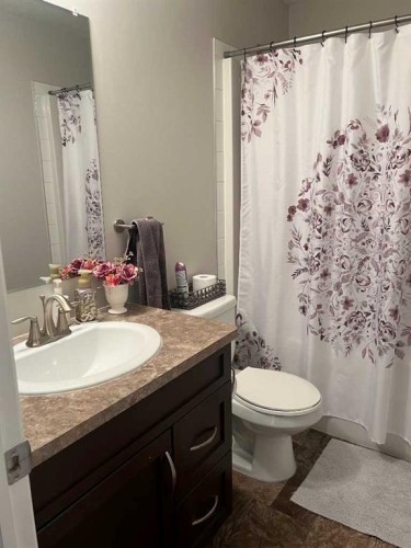 807 8A Street, Fox Creek, AB 