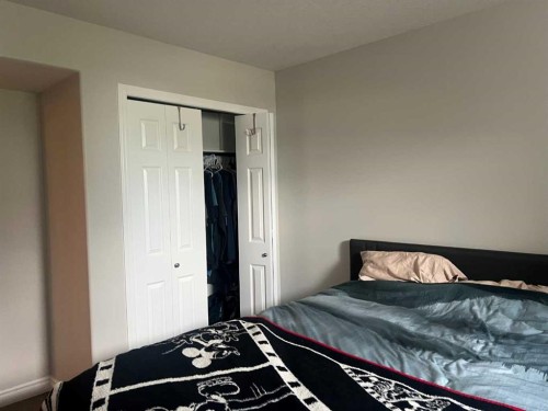 807 8A Street, Fox Creek, AB 