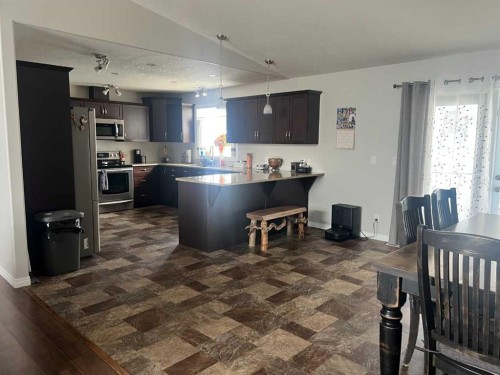807 8A Street, Fox Creek, AB 