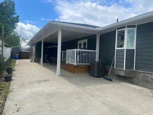 807 8A Street, Fox Creek, AB 