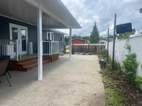 807 8A Street, Fox Creek, AB 