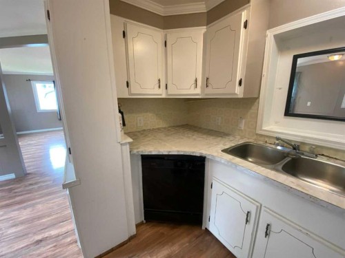 70-810 56 Street, Edson, AB 