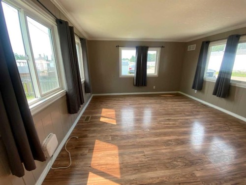 70-810 56 Street, Edson, AB 